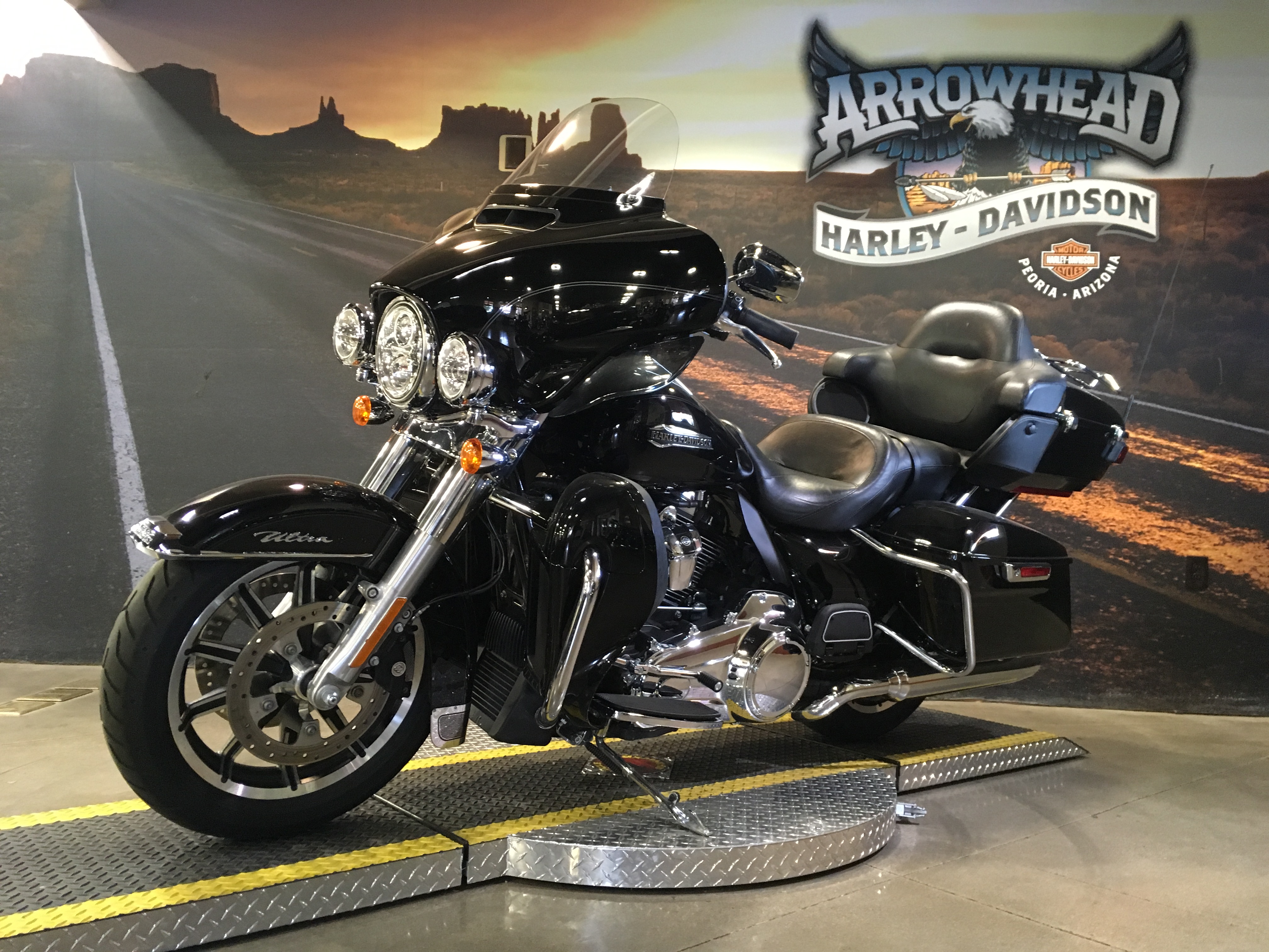 Pre-Owned 2018 Harley-Davidson Electra Glide Ultra Classic in Peoria #